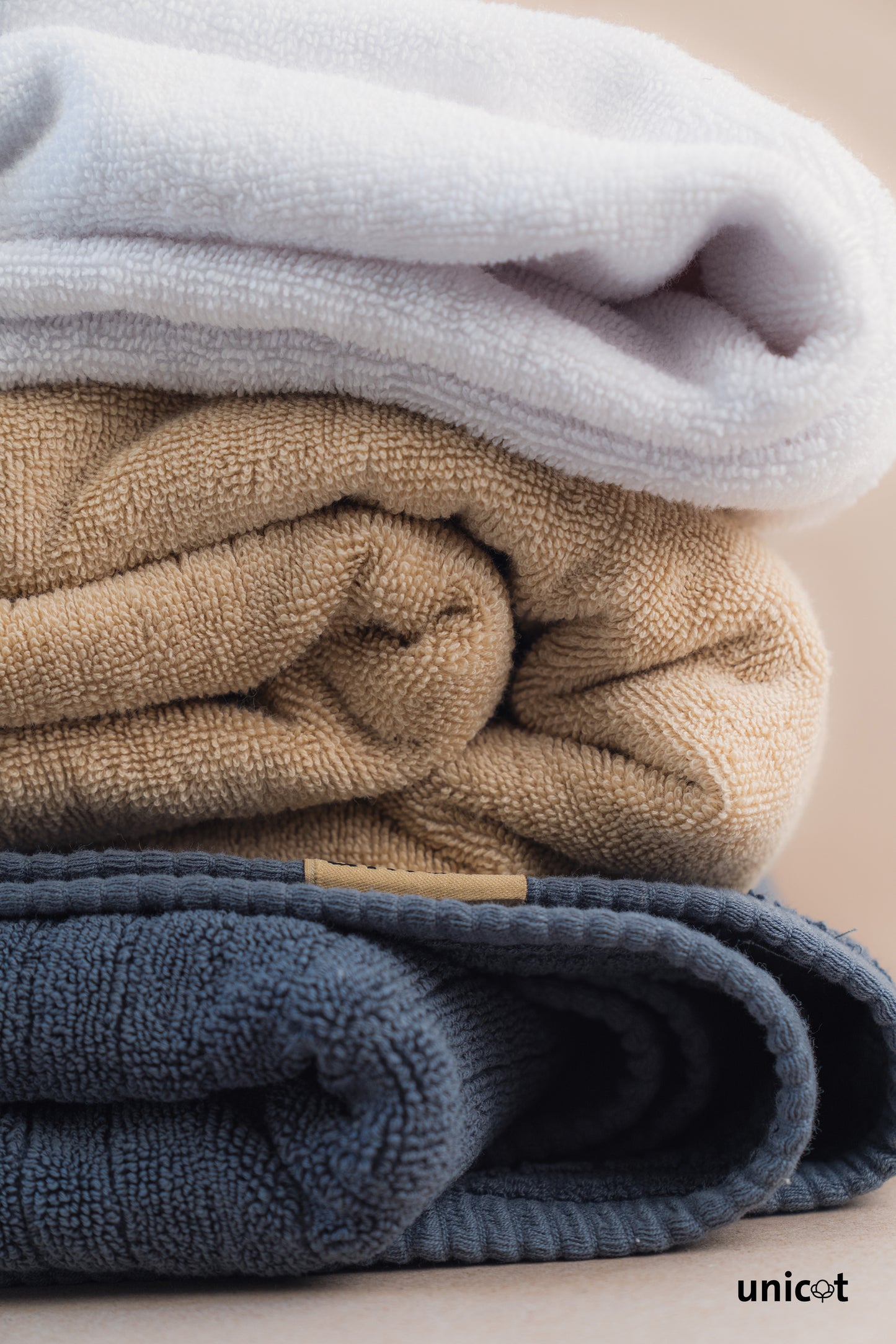 UniBreeze Bath Towel