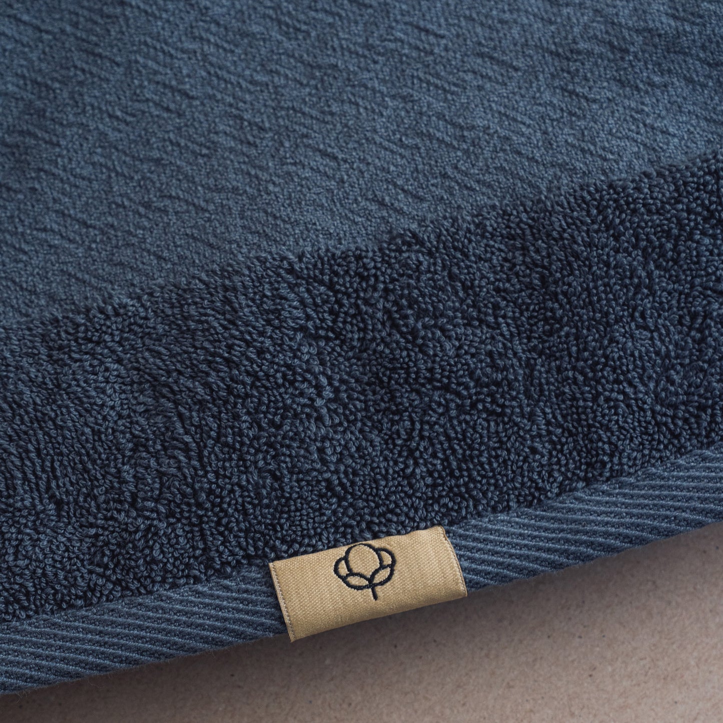 UniLuxe Bath Towel