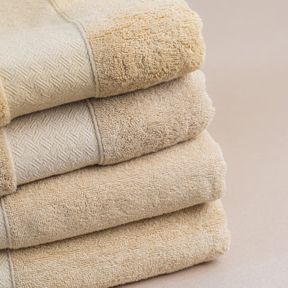 UniLuxe Bath Towel